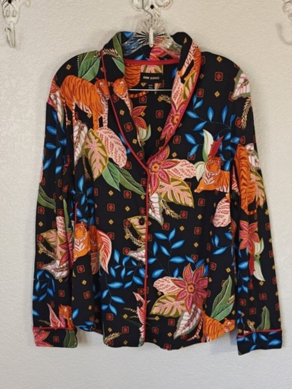 Room Service XL Pajama Set Black Tiger Floral Long Sleeve Button Down& Pants - Picture 2 of 9